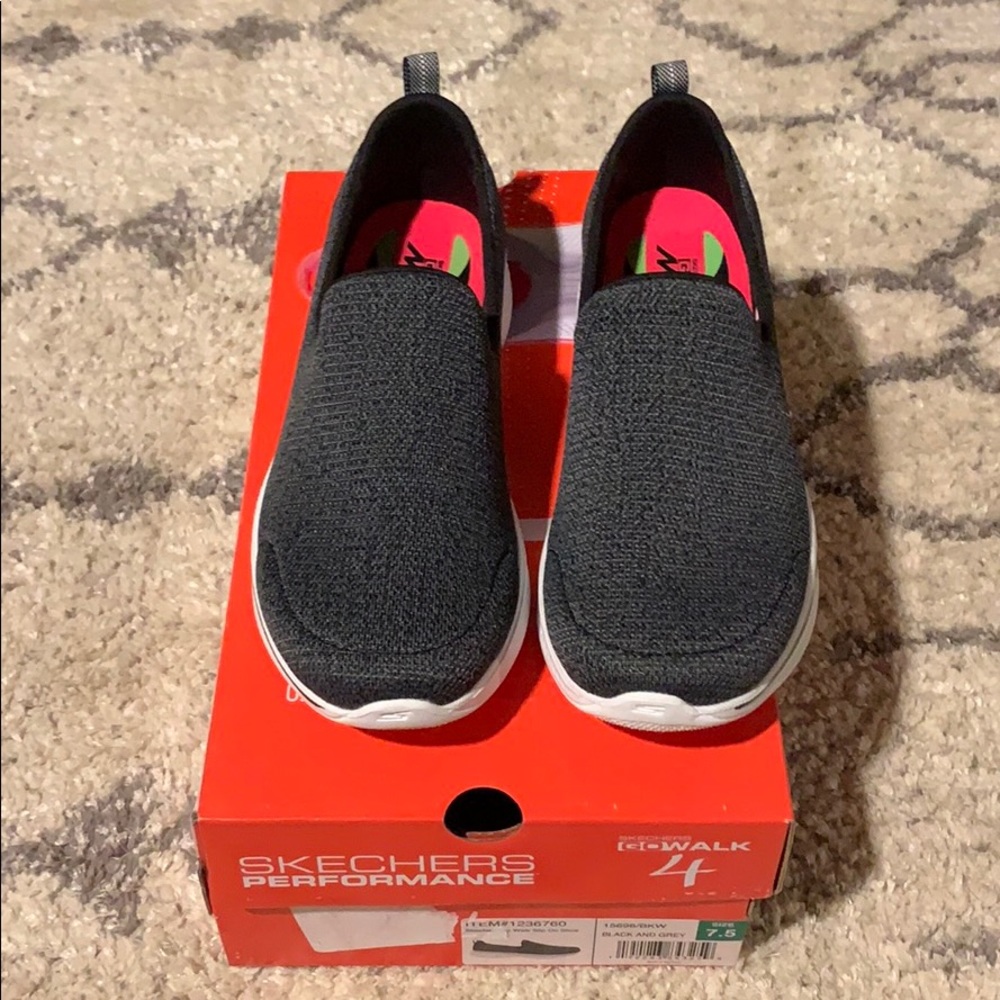 Skechers shoe